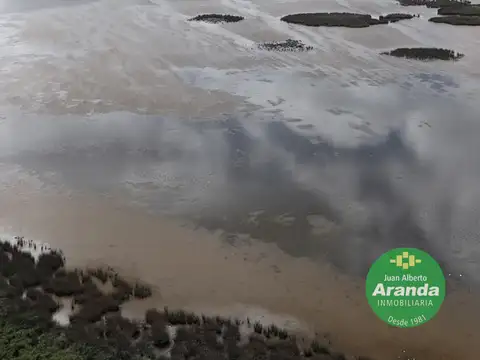 Campo en Venta con Alambrado