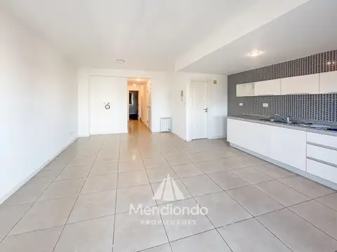 Departamento 2 AMB CON BALCON Y COCHERA CUBIERTA y BAULERA