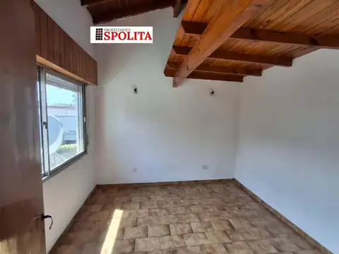 Depto Tipo Casa en Alquiler de 2 ambientes