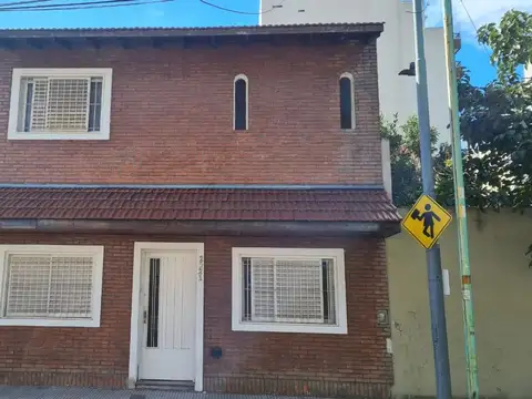 VENTA LOTE 180 M ZONA R2bII. CONSTRUCCION A REFAC.