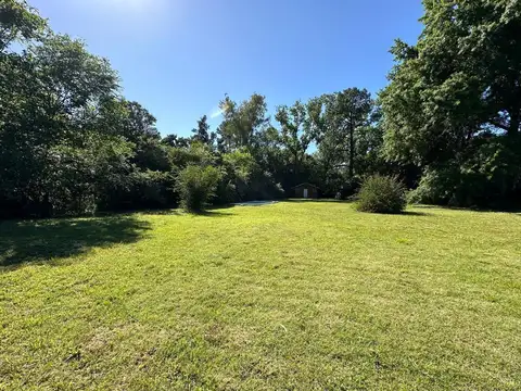 Terreno en Venta en Barrio Parque Pero, USD 120.000