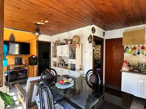Casa 3 ambientes con 1 baño