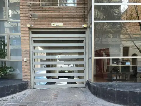 Cochera cubierta en venta-Barrio Martin-Se acepta vehículo en parte de pago