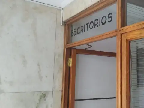 Oficina en Alquiler 78 años