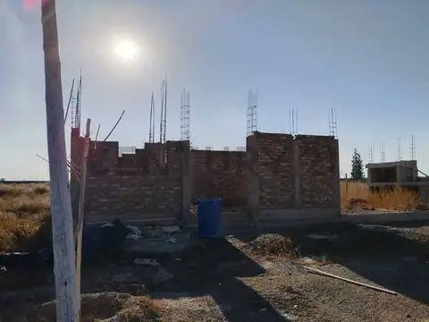 VENDO CASA EN CONTRUCCION