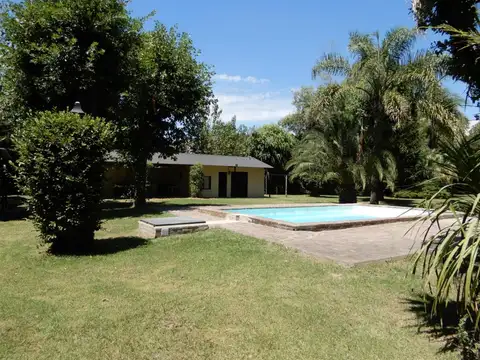 Casa 5 ambientes con 3 baños