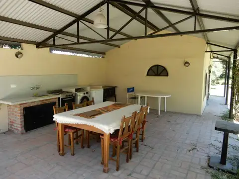 Excelente Chalet en venta en B° El Remanso