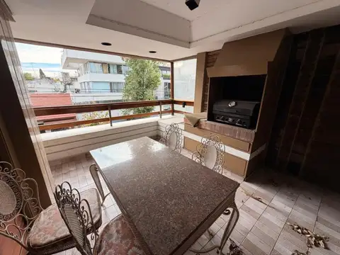 Departamento en Venta con 2 cocheras