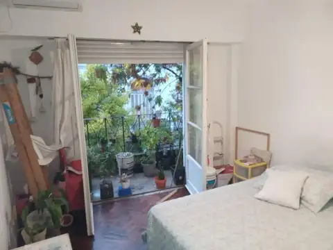 Hermoso 2 ambientes luminoso con balcon