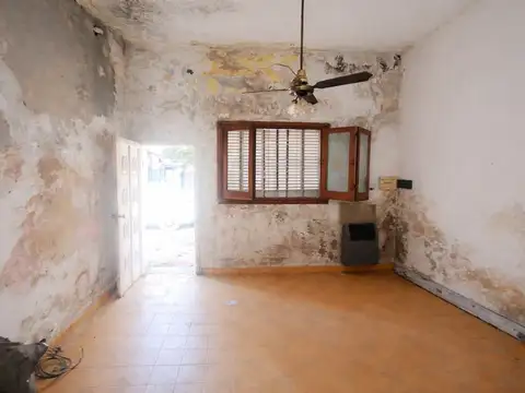 Depto Tipo Casa en Venta en Villa Lynch, USD 50.000