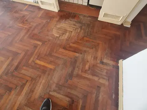 Sarmiento 1900, Piso 8