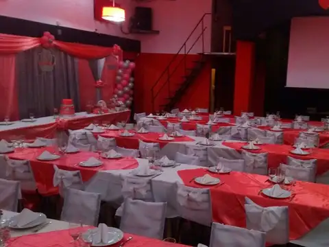 VENTA SALON CON DEPARTAMENTO EN GONZALEZ CATAN