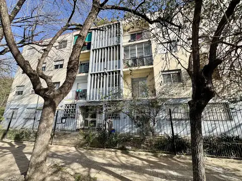 OPORTUNIDAD - 3 amb fte al FCGR y a la Avda - Vta Directa - Apto Crédito 