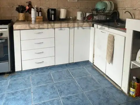 Casa en venta en Villa Udaondo. BAJO DE PRECIO