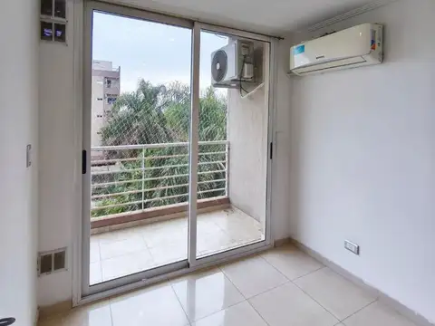 Departamento en Alquiler en Chilavert, Villa Ballester