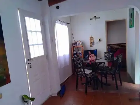 Depto Tipo Casa 3 ambientes con 1 baño