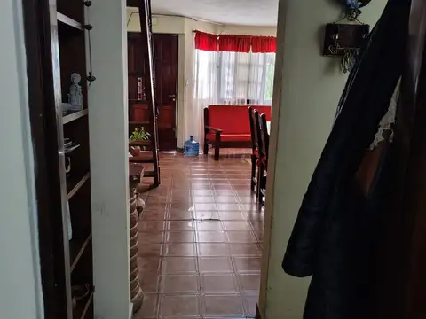 Depto Tipo Casa 4 ambientes con 1 baño