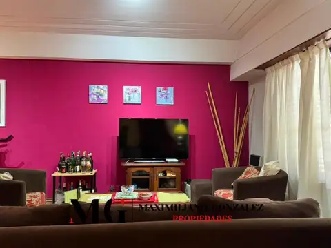 Casa 6 ambientes con 3 baños