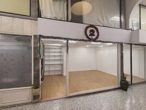 VENTA LOCAL COMERCIAL GALERÍA LA FRANCESA QUILMES