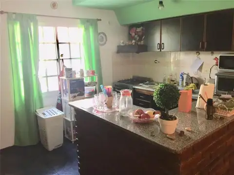 Depto Tipo Casa 4 ambientes con 1 baño
