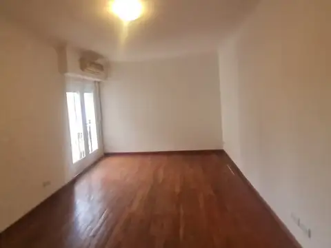 Departamento en Alquiler en Villa del Parque, $ 700.000