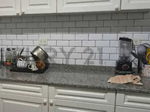 constitución 2600, Piso 0