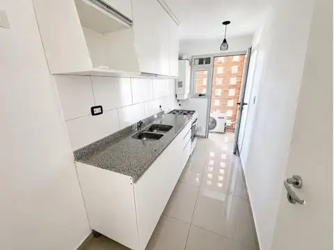 Departamento en Alquiler en Guemes, $ 650.000