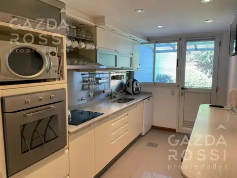 Casa en Venta en Adrogue, USD 399.000