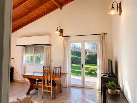 VENTA CASA CON GRAN PARQUE DE 900 MTS2