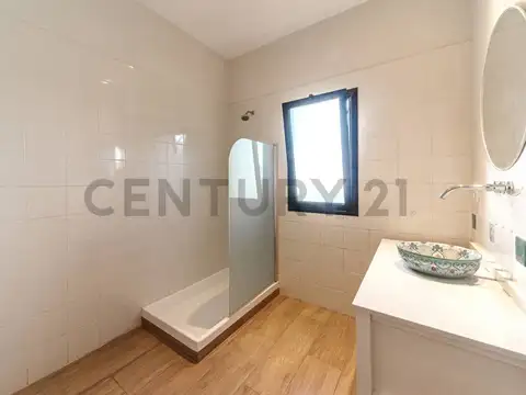 LIBERTAD 300, Piso 0