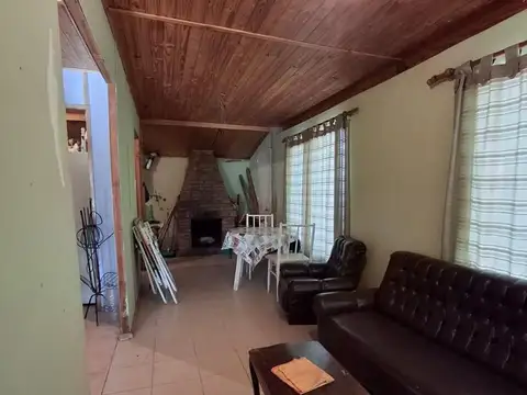Casa en Alquiler en El Salto, $ 450.000
