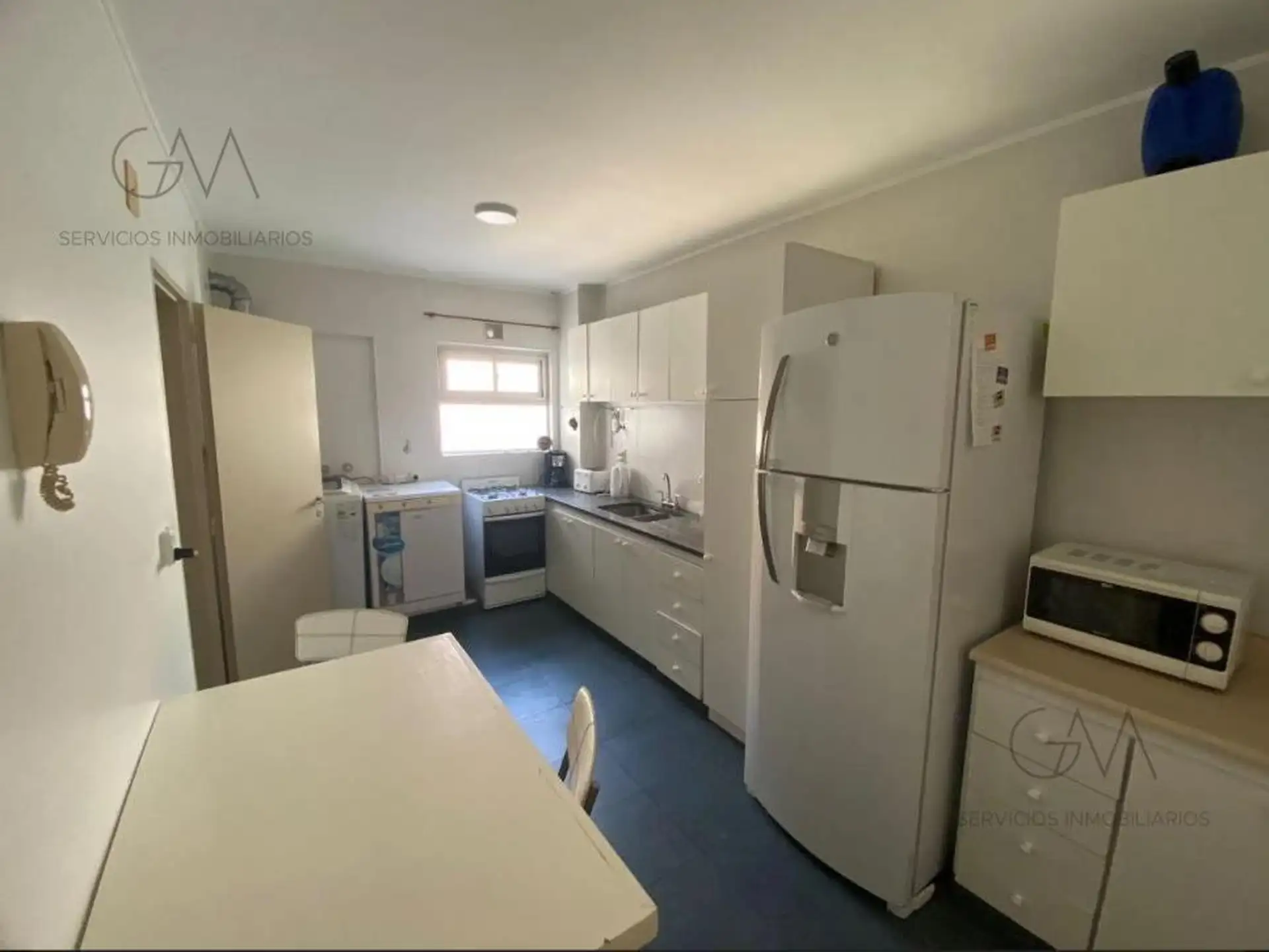 Depto 4 amb, 100m² en Playa Grande con cochera y patio