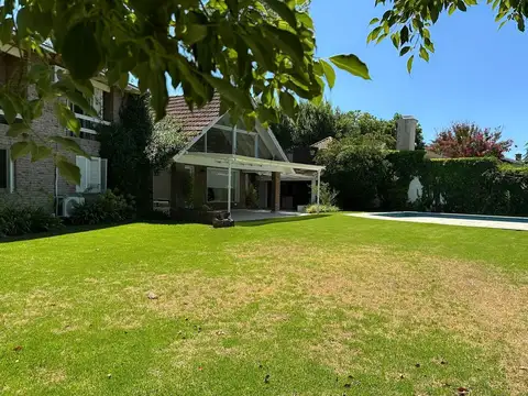 Casa en Venta de 4 dormitorios