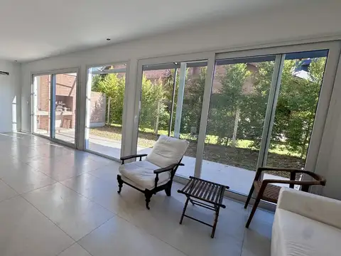 Casa en Venta en Lomas de San Isidro, USD 360.000