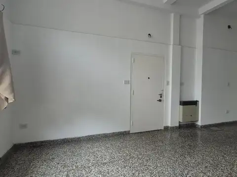 Depto Tipo Casa 5 ambientes con 2 baños