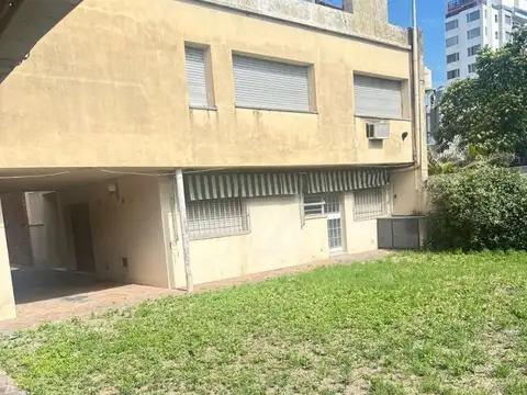 SARMIENTO 900