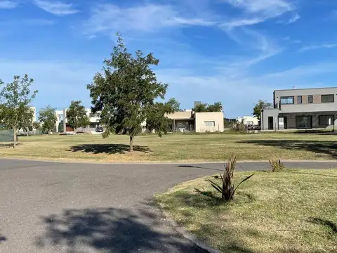 Terreno en Venta en El Canton, USD 80.000