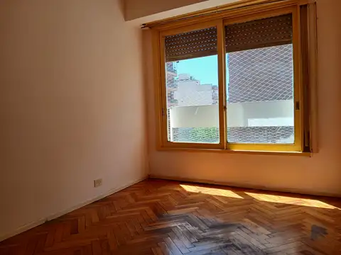 Departamento en Alquiler en Parque Chacabuco, $ 750.000