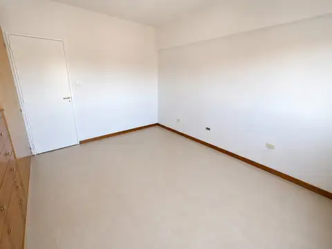 Tres Arroyos 800, Piso 8