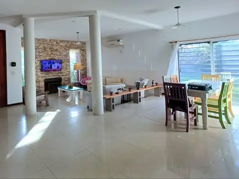 Casa Quinta en Venta, 4 Ambientes, en Exaltación de la Cruz, GBA Norte