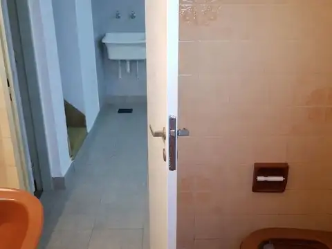 Depto Tipo Casa en Alquiler con 1 cocheras