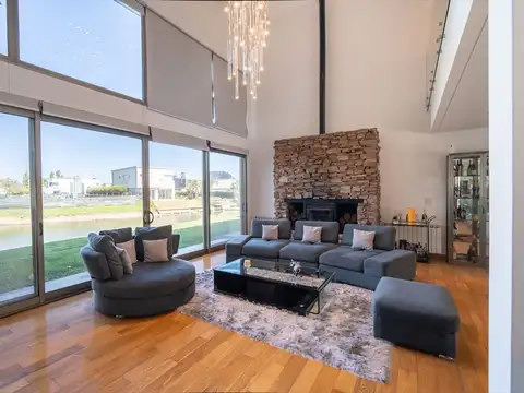 Casa en Venta en Countries y Barrios Cerrados en Berazategui, Partido de Berazategui