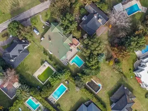 Casa en venta en  Boca Ratón Country Club Pilar 100