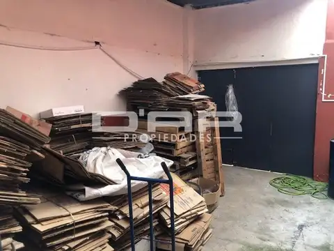 LOTE CON GALPÓN Y VIVIENDA - Pola 1370