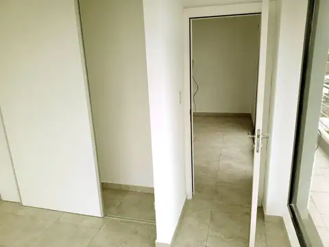Avenida Hipólito Yrigoyen 1300, Piso 3
