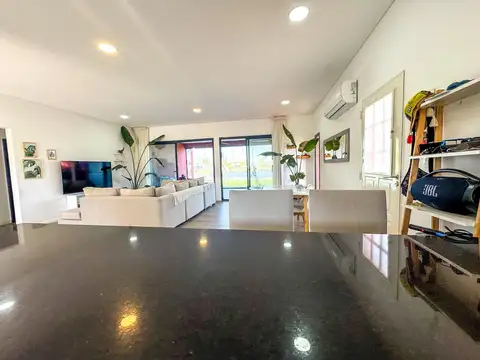 Casa en Venta en Santa Isabel, USD 229.000