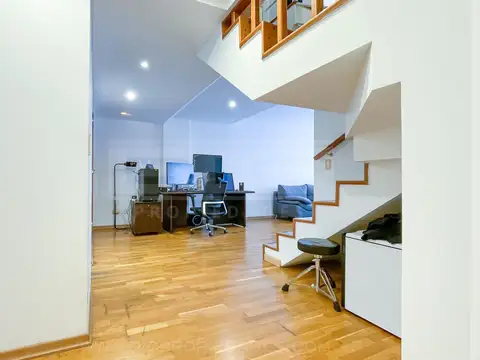 Juan B Alberdi  al 1500, entre Av. Maipu y Juan de Garay