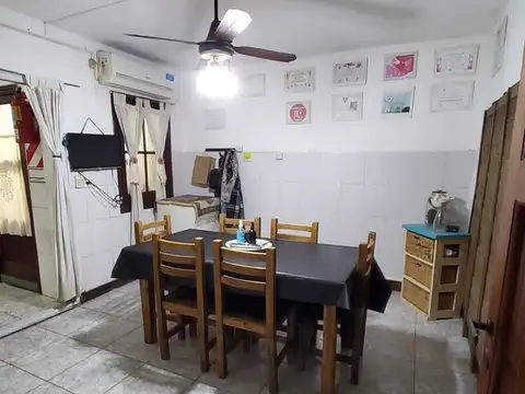 Casa 3 ambientes con 2 baños