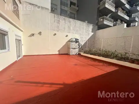 Venta Almagro,4 Ambientes, gran patio, balcon, cochera