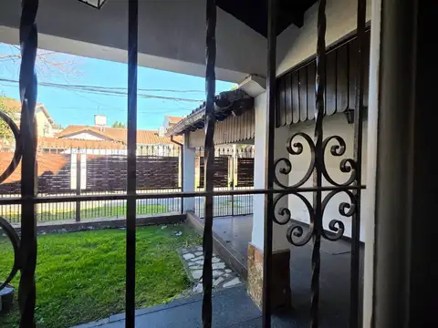 VENTA CASA 4 AMBIENTES CARAPACHAY VICENTE LOPEZ